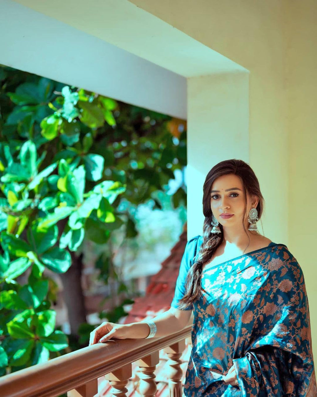 Jaanvi fashion Women's Kanchipuram Silk Saree With Zari Work & Unstitched Blouse Piece (elora-teal-blue)