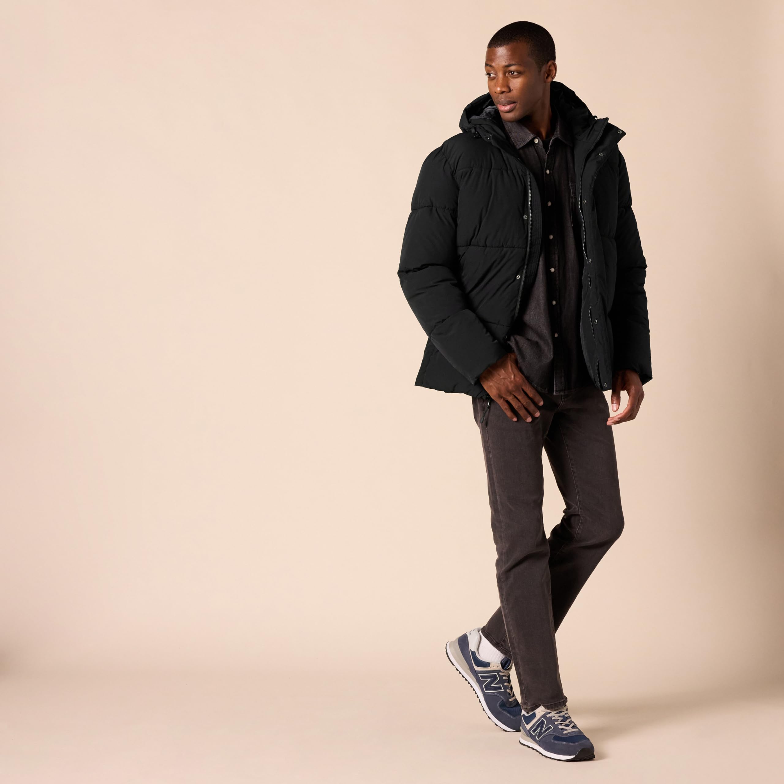 Amazon Essentials Men's Mid-Length Hooded Puffer Coat (Available in Big & Tall), Black, Medium