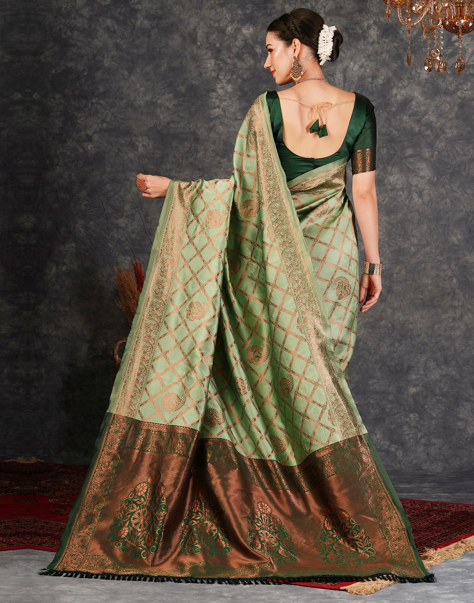 SIRIL Women's Banarasi Jacquard Soft Silk Kanjeevaram Saree With Unstitched Blouse Piece (3759S135A_Pista Green)