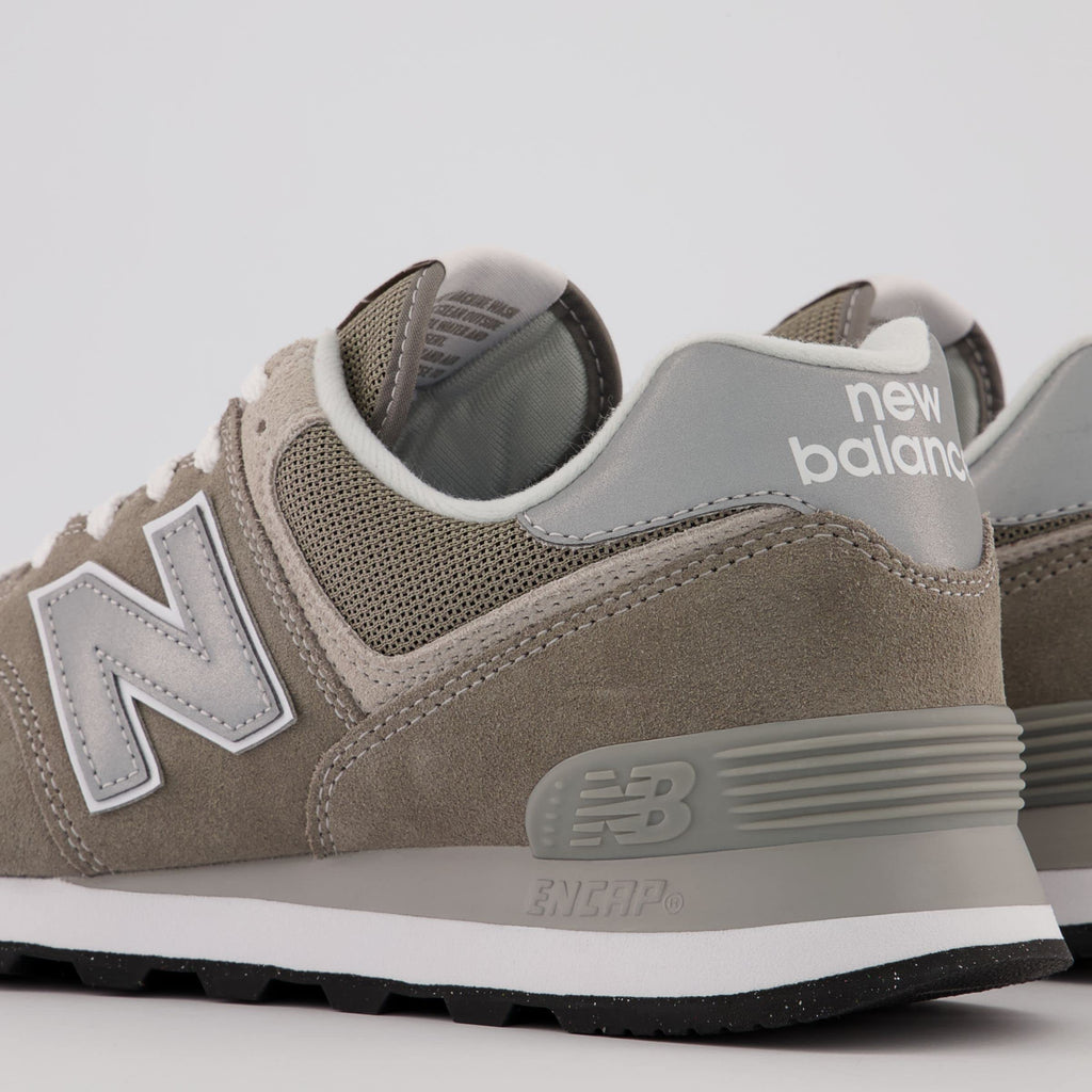 New Balance Men's 574 Core Sneaker, Grey/White, 10.5