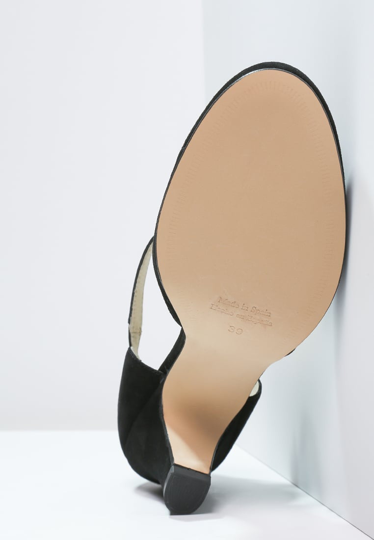 Kmb elike pumps black